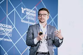Die Bandbreite der Themen spannte sich von Globalisierung, wie hier im Vortrag von Dr. Christoph Müller, Geschäftsführer Optima International, der das Engagement seines Unternehmens in Indien vorstellte...