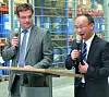 2.Ansprache von Yue Tang an die Belegschaft von Romaco in KarlsruhePaulo Alexandre, CEO Romaco Group (links) und Yue Tang, Vorstandsvorsitzender und Präsident der Truking Group.