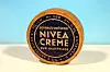 Nach dem Zweiten Weltkrieg: Nivea Creme in Pappe.PS: Diese Bildergalerie ist Teil unserer Rückschau <a href=