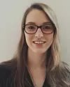 Elisa Mayrhofer, MSc., seit einigen Monaten im Bereich Mikrobiologie & Zellkultur am OFI tätig, geht in ihrer Dissertation der Frage nach Verbesserungen von Nachweisgrenzen von Genotox-Assays nach, um diese in weiterer Folge in eine optimierte Teststrategie für Verpackungsmaterialien einzubetten.