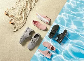 Schuhe am Strand