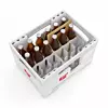 Mehrwegkasten Bone Crate 24 x 0,33l Einreicher: Oberland M & V GmbH Art und Verwendungszweck: Intelligenter und Hybrider Mehrweggetränkekasten Status: Die Einreichung ist bereits auf dem Markt. Material: Kunststoff (starr) Land: Deutschland Das sagt die Jury Die innovative Hybrid-Lösung für Einzel- und Multipacks ist im Vergleich zu herkömmlichen Lösungen deutlich leichter, weist eine optimierte Höhe auf und ermöglicht ein um 20 Prozent besseres Handling in der Gesamtlogistik. Neben einer deutlich verbesserten Wirtschaftlichkeit durch Materialreduktion, Zeitersparnis in der Gesamtlogistik und Optimierungen bei Transportgewicht und -volumen bringt der Mehrwegkasten damit auch deutliche Einsparungen beim CO2-Fußabdruck.