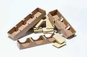Trays aus Karton.