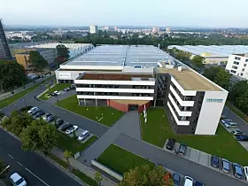 Theegarten-Pactec GmbH & Co. KG •Hauptsitz: Dresden •Indien-Präsenz: Über lokale Partner und Vertretungen aktiv •Fokus: Verpackungsmaschinen für Süßwaren und kleine Produkte