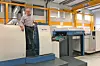 Das rotative Stanzen mit der Rapida RDC 106 hat sich bei der Produktion von Inmould-Etiketten bei ScanMould bewährt. Managing Director Martin Fundal ist stolz auf seine Maschine, die zusätzlich mit Rolle-Bogen-Anleger ausgerüstet ist.