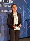 Carolyn Leung während ihres Vortrags auf der Packaging Machinery Conference.