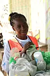 Henkel und Plastic Bank haben in Haiti Sammelcenter für Plastikabfälle gebaut.