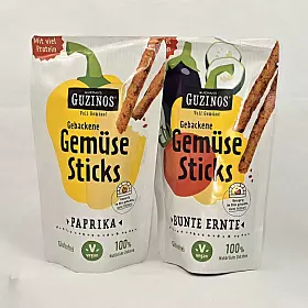 2 Packungen mit Gemüsesticks.