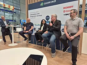 Podiumsdiskussion bei Domino über die Einführung von 2D-Codes nach GS1-Standard.